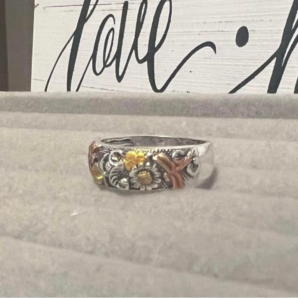 Ring - Picture 7 of 7